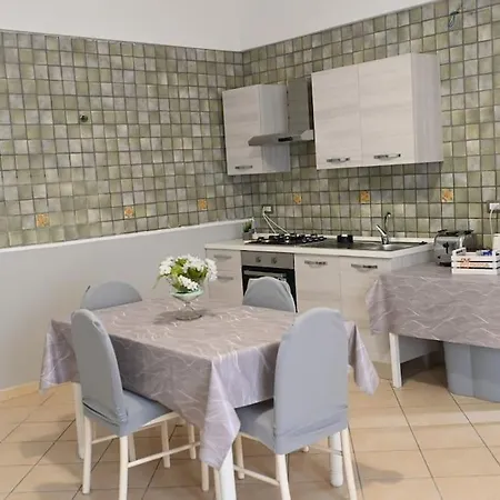 Apartment White Oplonti House *